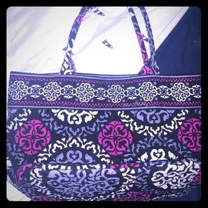 Vera Brady tote with hard bottom & thick straps